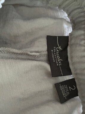 Chico's Travelers size 2 (Chico's sizing - L) pale gray gauze pants 30" inseam